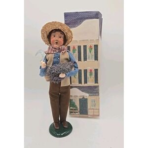 Byers Choice Cries of London 1990s Man w/ Sickle & Bunches of  Lavender W/ Box